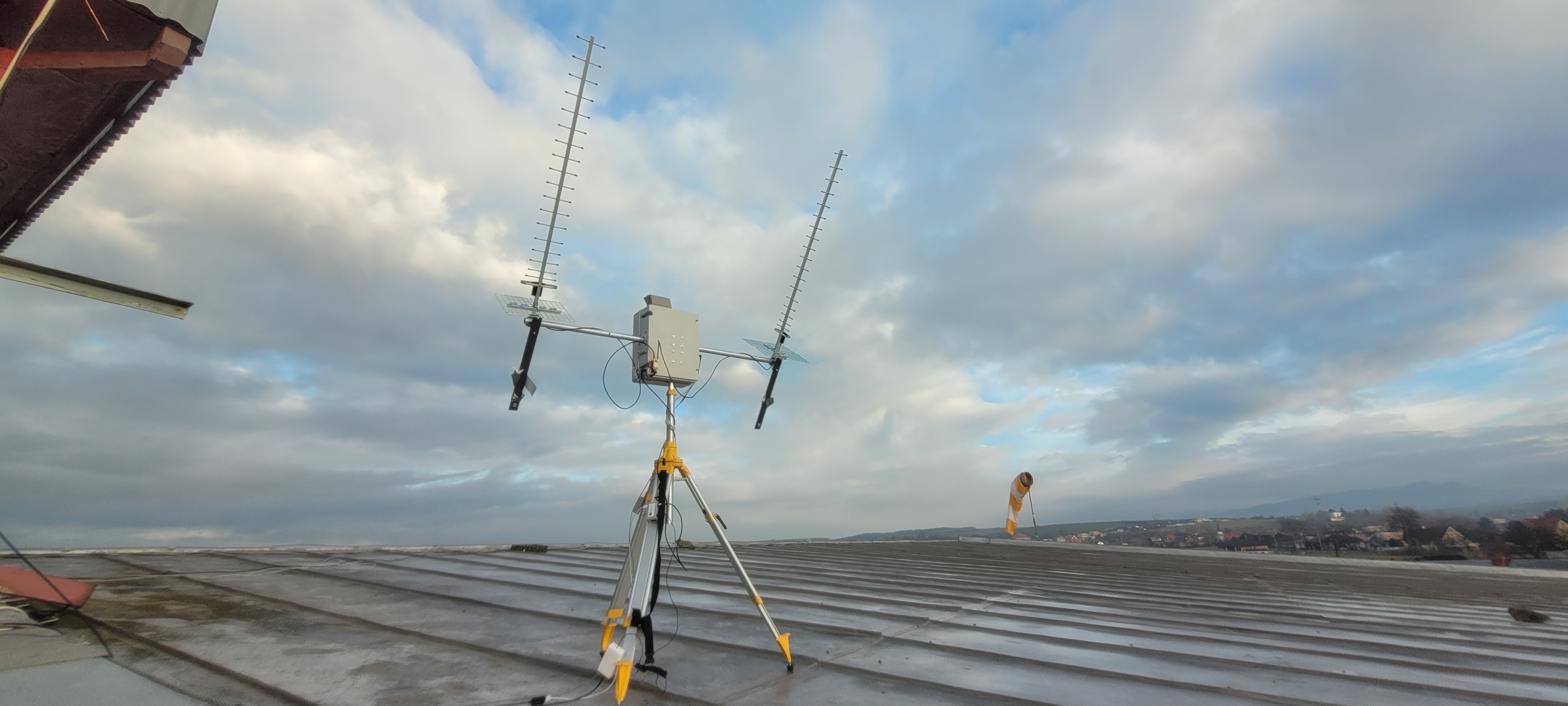 Ground tracking antennas during a mission