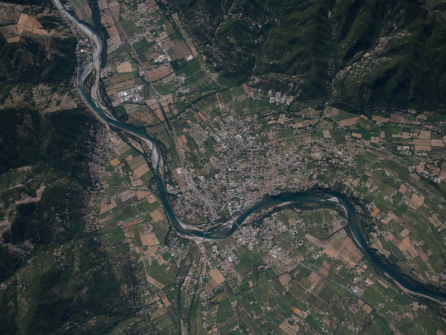 High-resolution view from stratospheric altitude